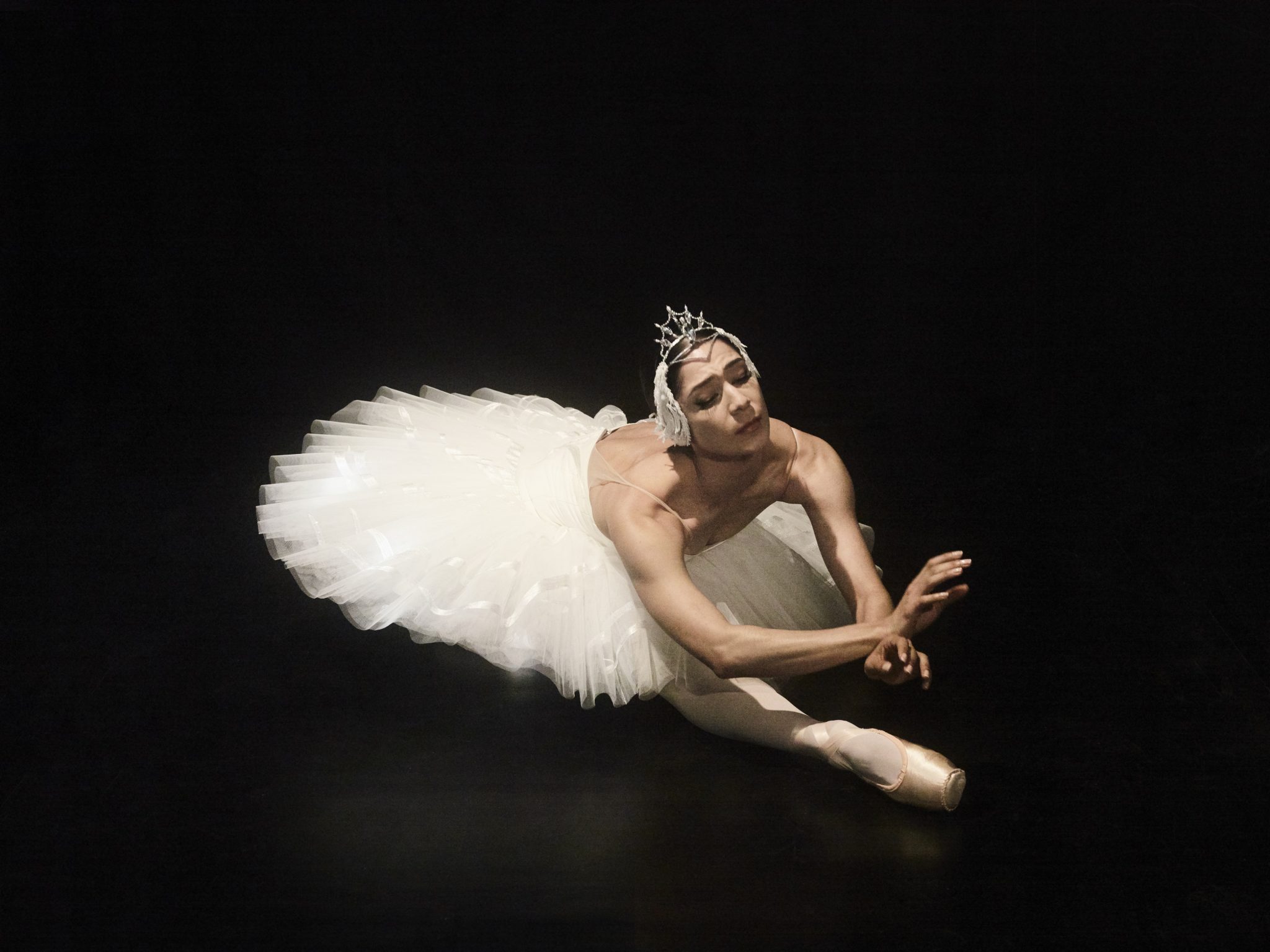 Review The Australian Ballet Swan Lake Dance Life 